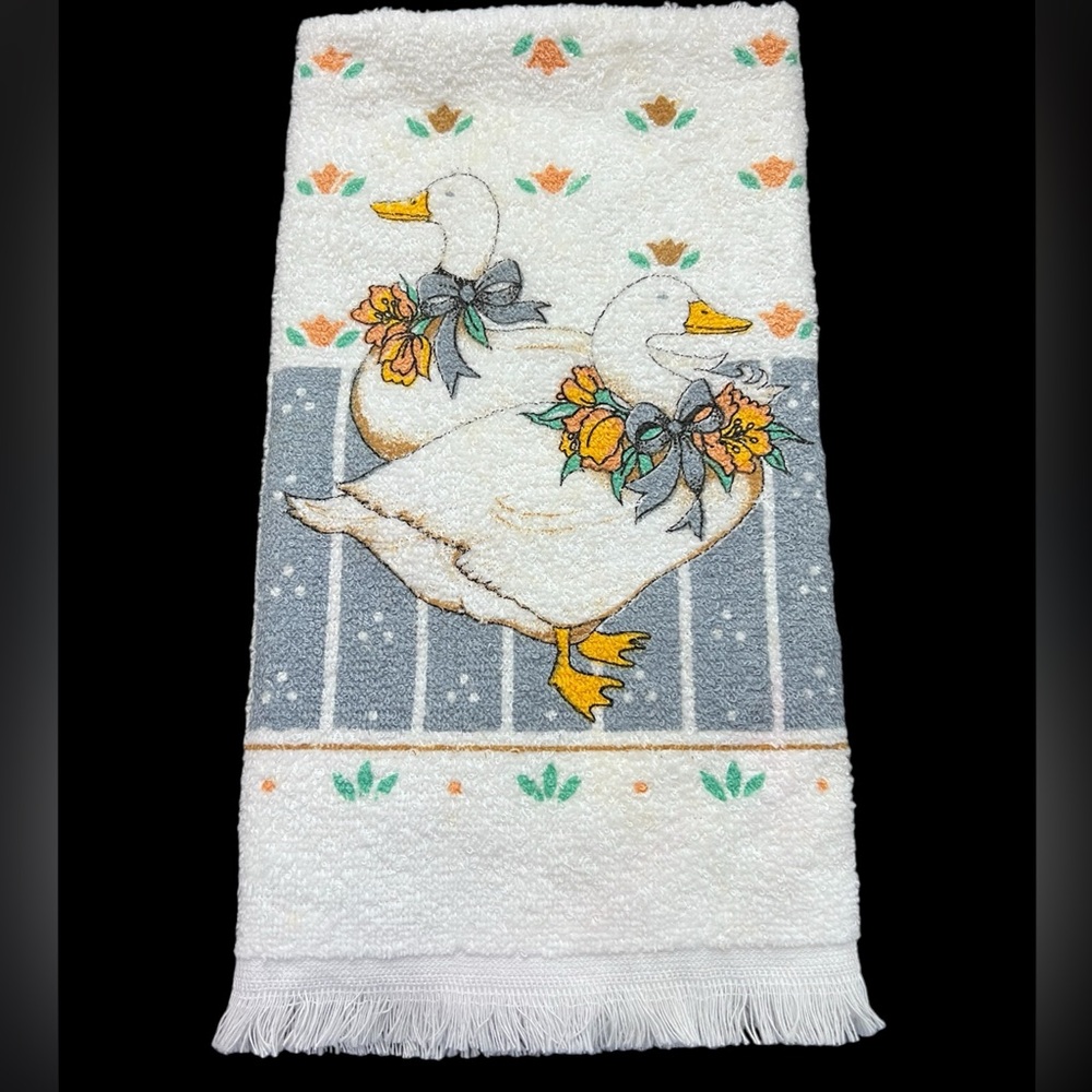 Vintage Regel Duck design country kitchen towel